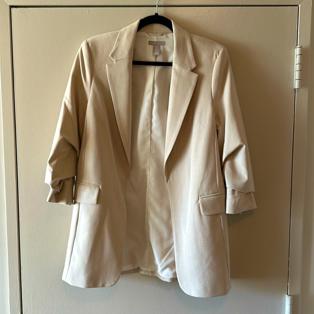 H&M Buttonless Khaki Blazer